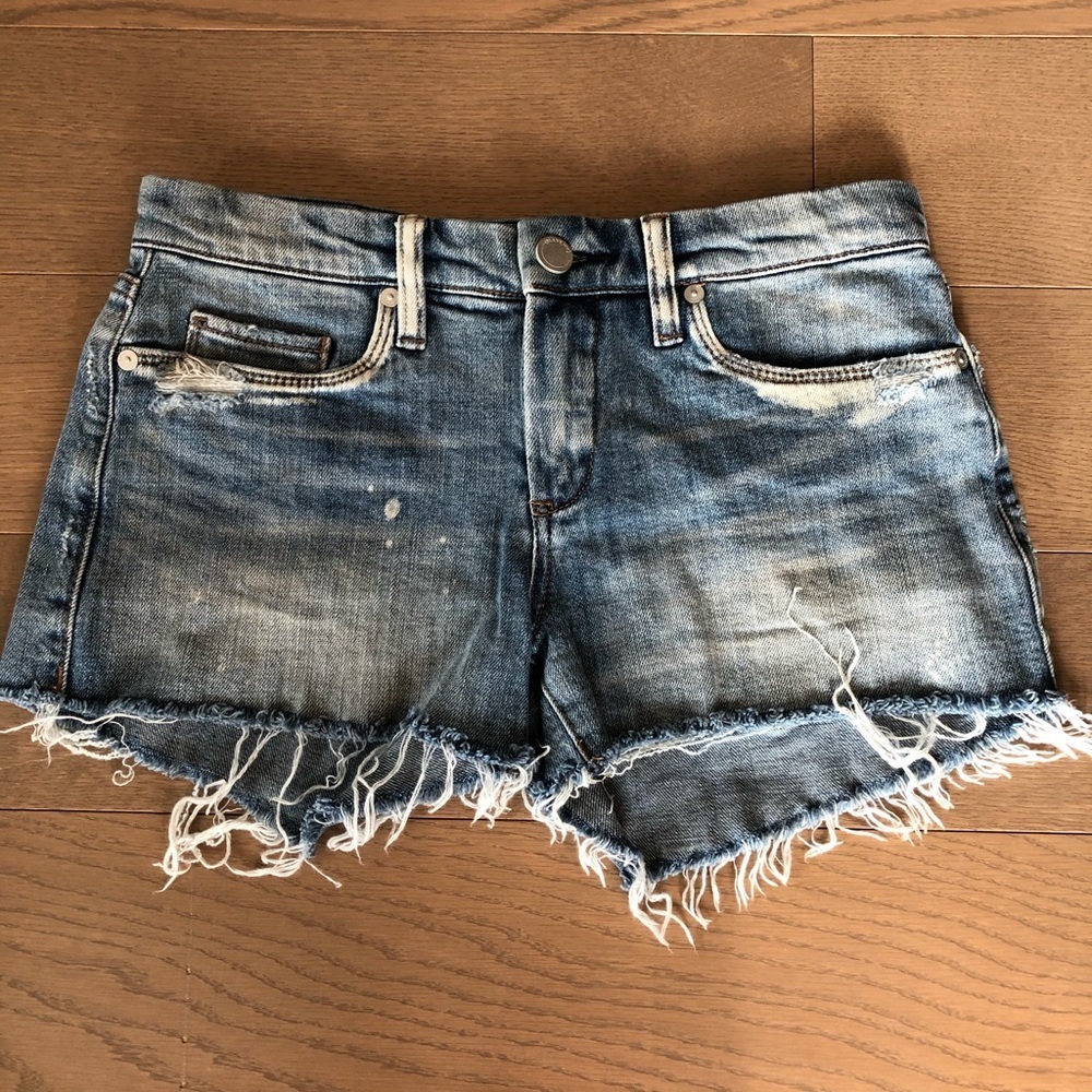 Blank NYC Distressed Jean Shorts Size 25